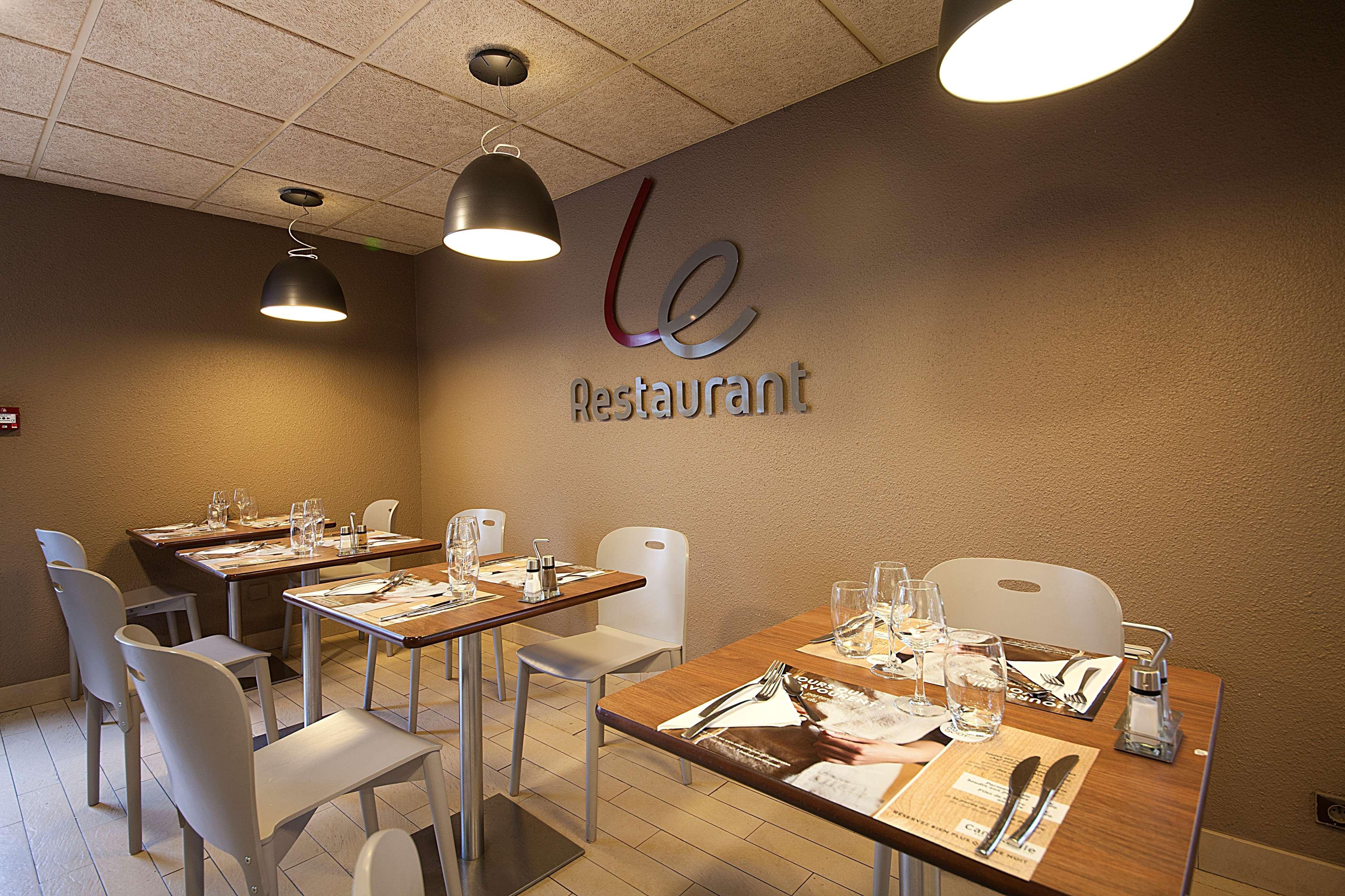 Campanile Clermont-Ferrand ~ Aubiere Hotel Екстериор снимка