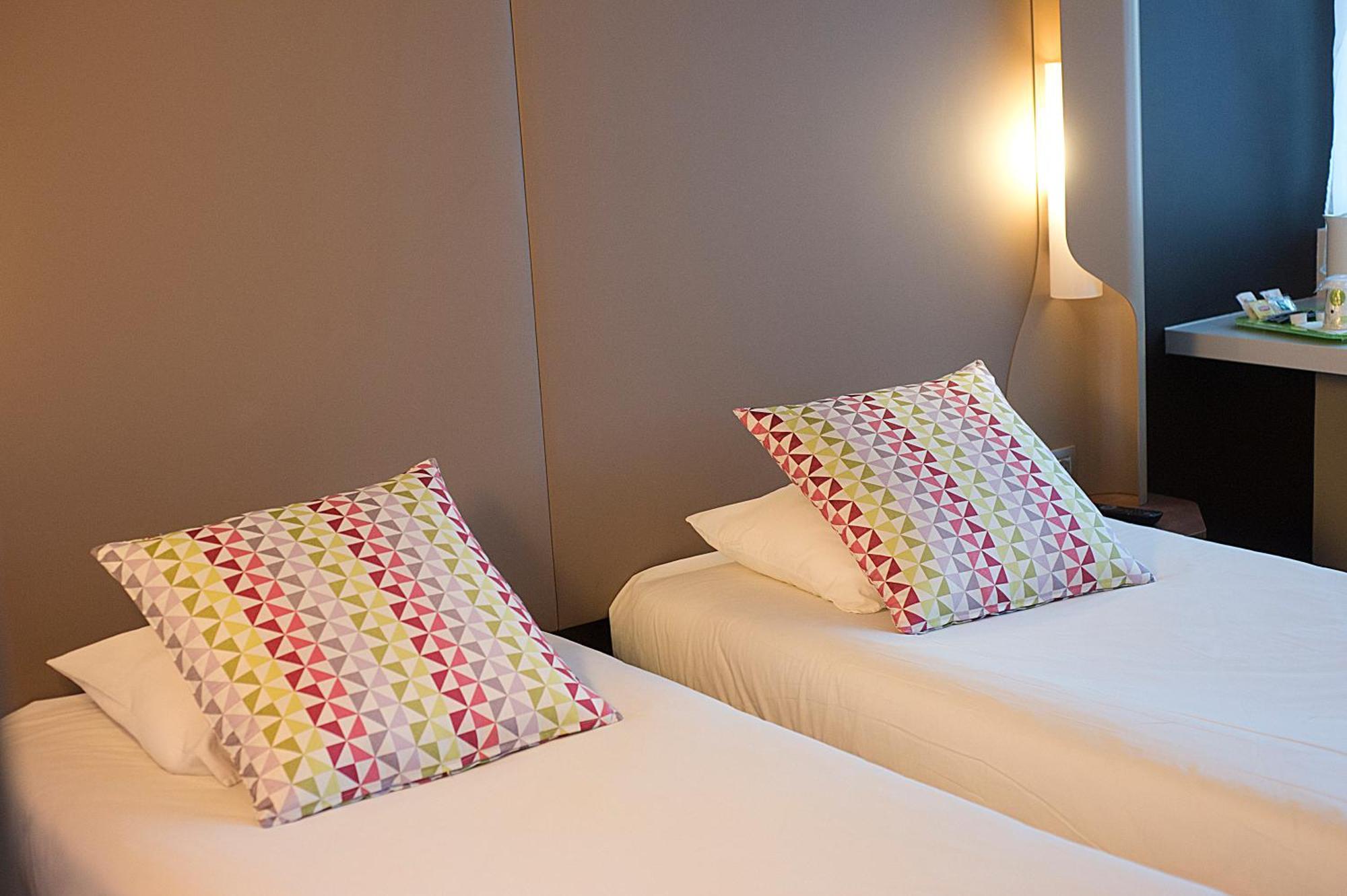 Campanile Clermont-Ferrand ~ Aubiere Hotel Екстериор снимка